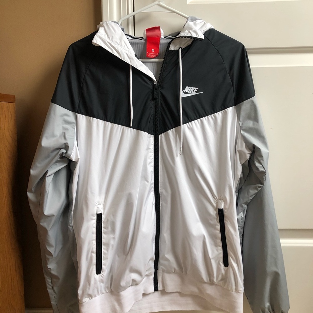 Nike Men’s Zip-up Track Jacket/Windbreaker